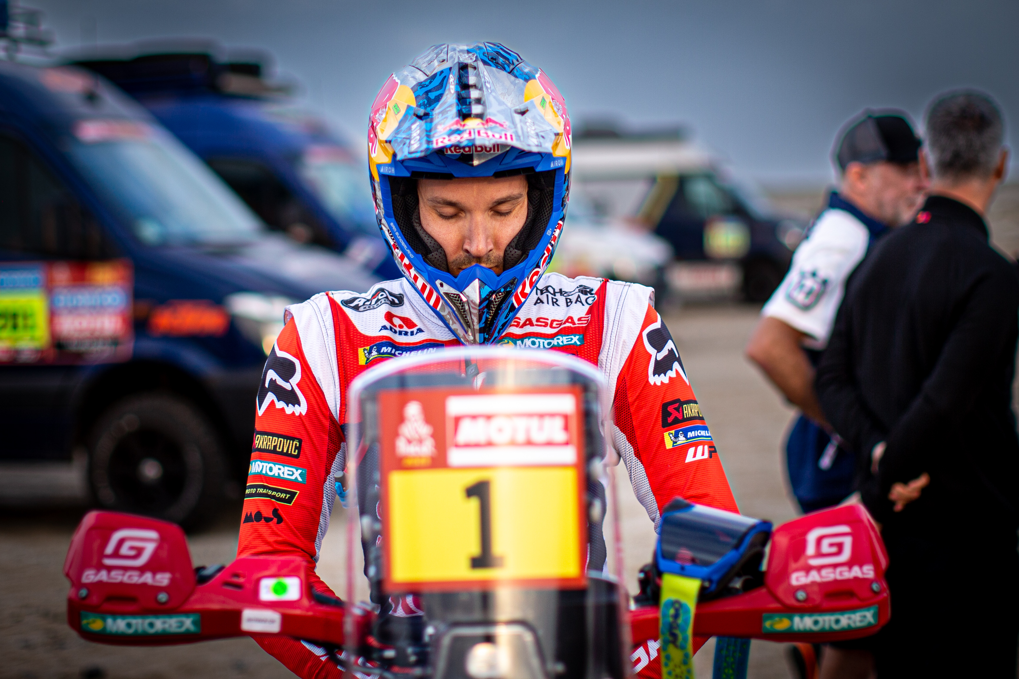 Las mejores fotos de la Etapa 1: DK2323r January01055215269 MC Credit @Shakedonwteam.jpg